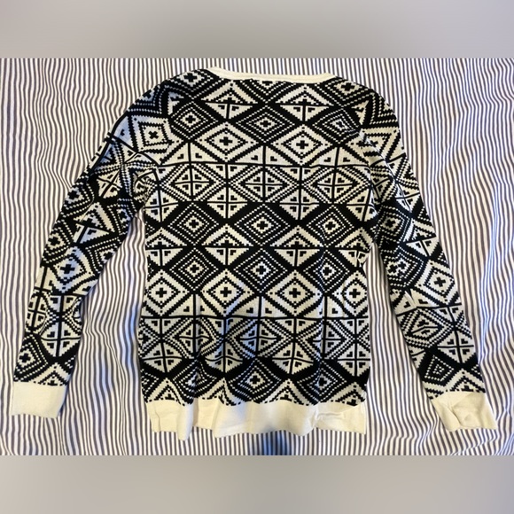 Banana Republic Aztec Print Sweater - Picture 3 of 3